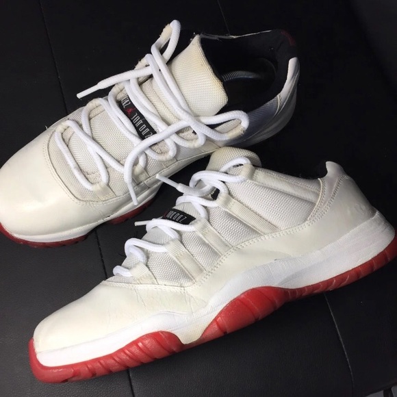 Jordan 11 LOW “Cherry Bottoms” - Picture 3 of 6